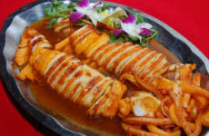 Mực xốt chua ngọt lạ miệng và hấp dẫn vô cùng